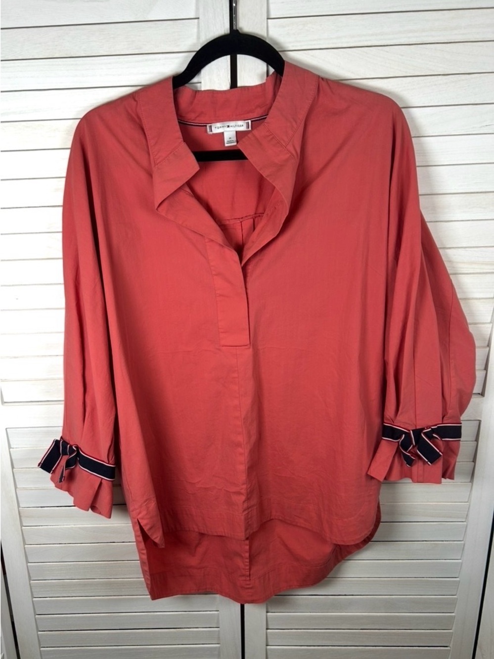 Tommy Hilfiger Salmon Volored Split-Neck Blouse with Navy Ribbon Cuffs. Size M.
